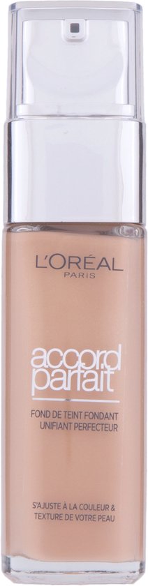 L’Oréal Paris - Accord Parfait Foundation - 7D/W - Natuurlijk Dekkende Foundation met Hyaluronzuur en SPF 16 - 30 ml