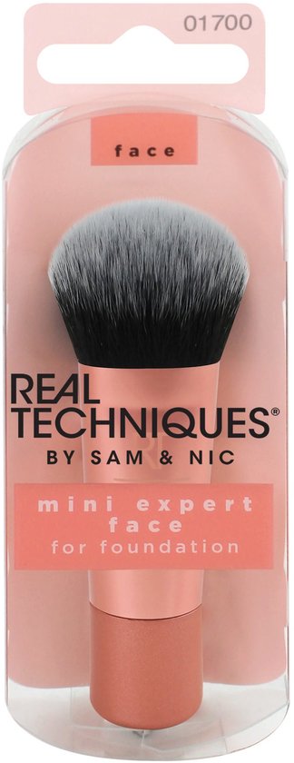 Real Techniques | Brushes Base Mini Expert | Travel Makeup Brush