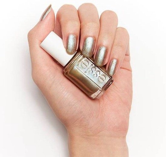Essie Nagellak | Earn Your Tidal