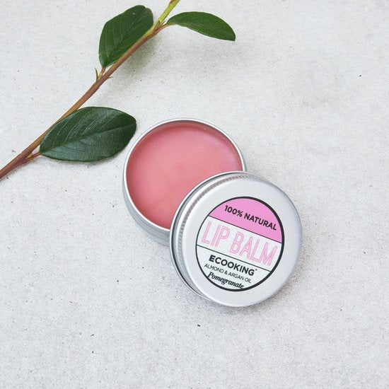 Ecooking Lip Balm Pomegranate 15ml – Hydraterende & Verzachtende Lippenbalsem met Granaatappel – 100% Natuurlijke Ingrediënten – Verzorging voor Droge of Gebarsten Lippen – Vegan & Parfumvrij – Geschikt voor Dagelijks Gebruik